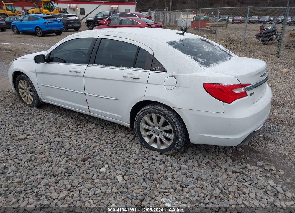 2011 CHRYSLER 200 TOURING VIN: 1C3BC1FG1BN559884