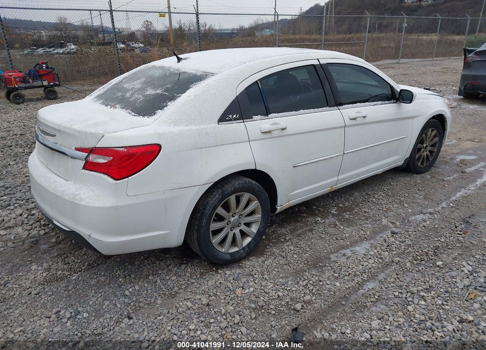 2011 CHRYSLER 200 TOURING VIN: 1C3BC1FG1BN559884
