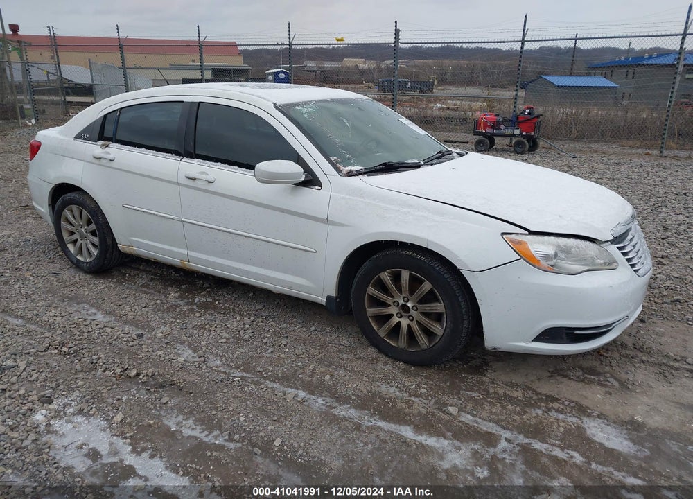 2011 CHRYSLER 200 TOURING VIN: 1C3BC1FG1BN559884