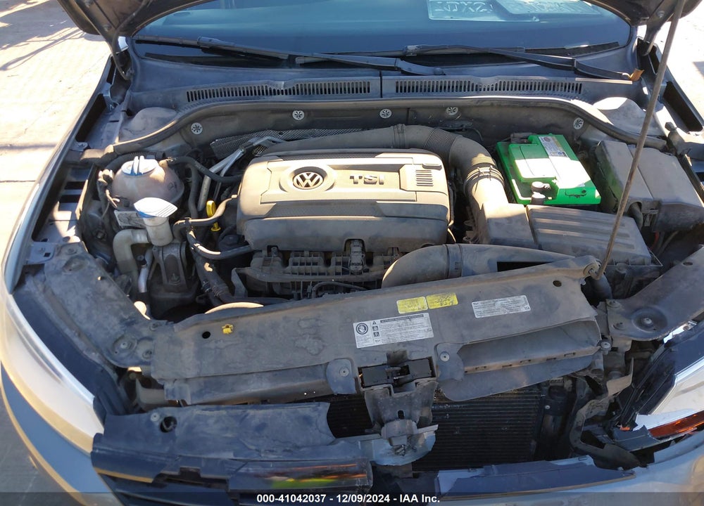 2014 VOLKSWAGEN JETTA 1.8T SE VIN: 3VWD17AJ1EM241260