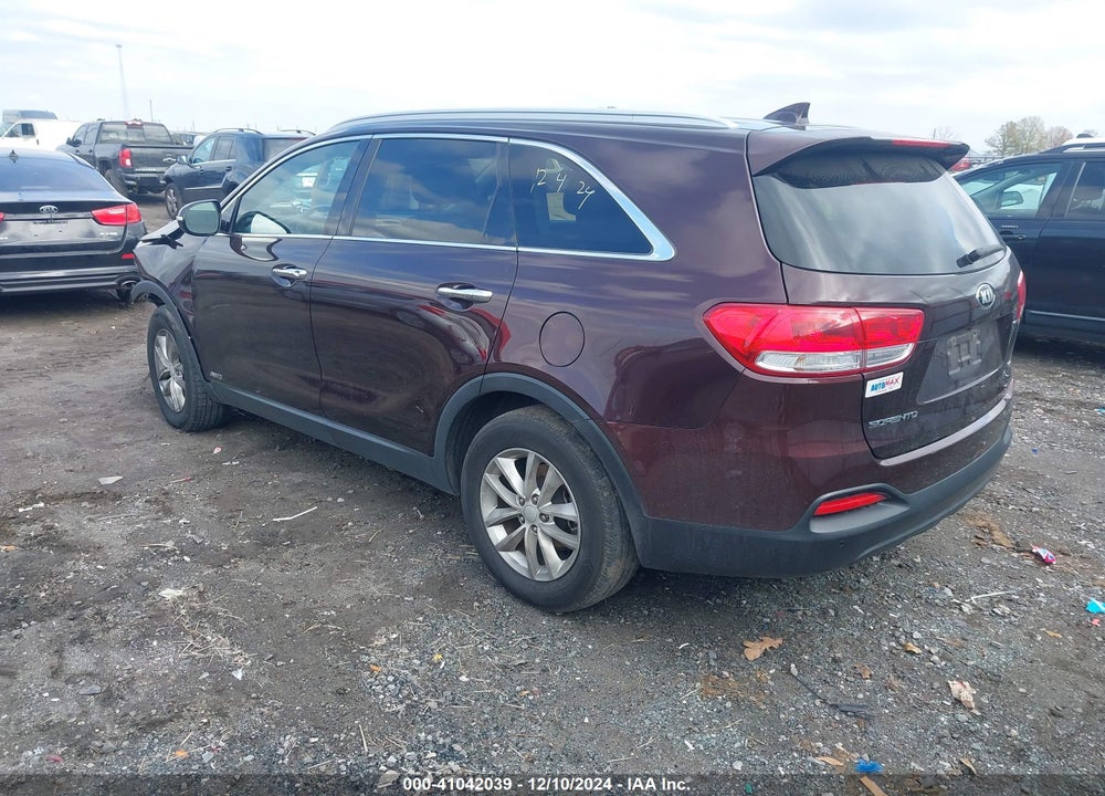 2016 KIA SORENTO 2.4L LX VIN: 5XYPGDA37GG068715