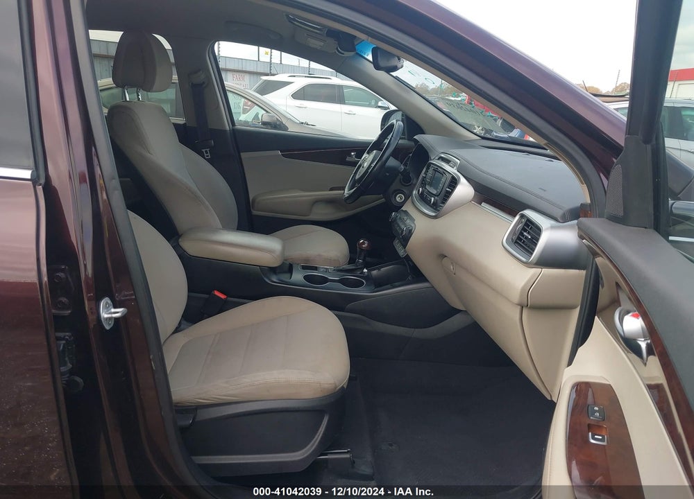 2016 KIA SORENTO 2.4L LX VIN: 5XYPGDA37GG068715