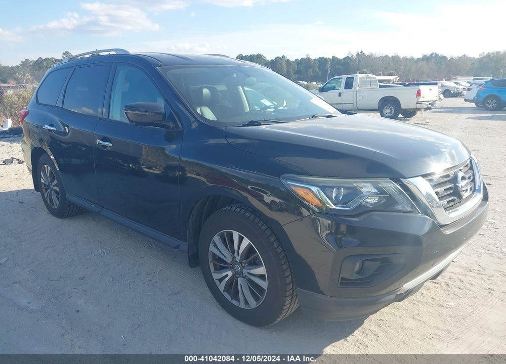 2017 NISSAN PATHFINDER SL VIN: 5N1DR2MM0HC645317