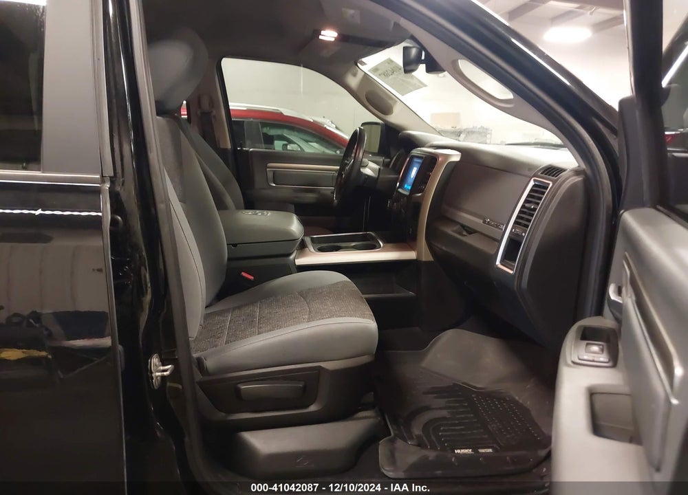 2019 RAM 1500 CLASSIC BIG HORN 4X4 5'7 BOX VIN: 1C6RR7LT5KS637444