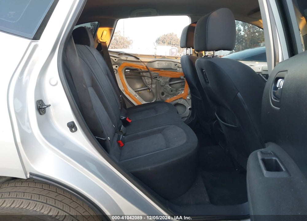 2013 NISSAN ROGUE S VIN: JN8AS5MT4DW530995
