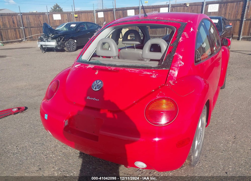 2001 VOLKSWAGEN NEW BEETLE GLS TDI VIN: 3VWCP21C91M481536