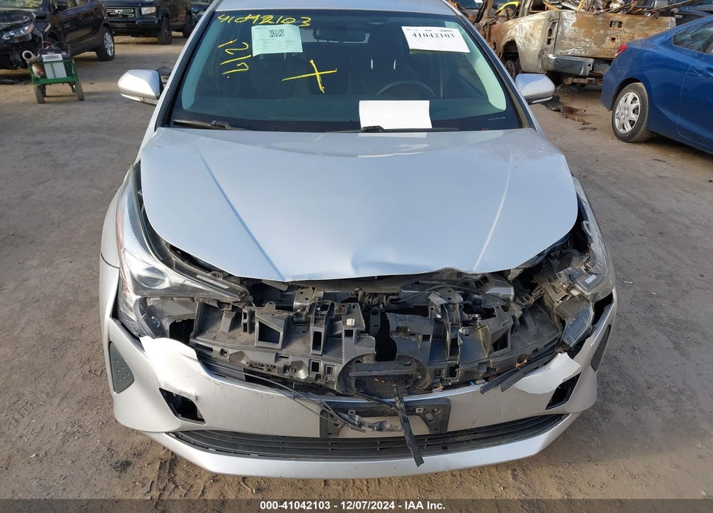 2016 TOYOTA PRIUS TWO VIN: JTDKBRFUXG3018595