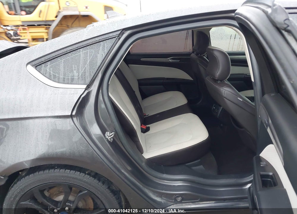 2019 FORD FUSION SE VIN: 3FA6P0HD5KR171638