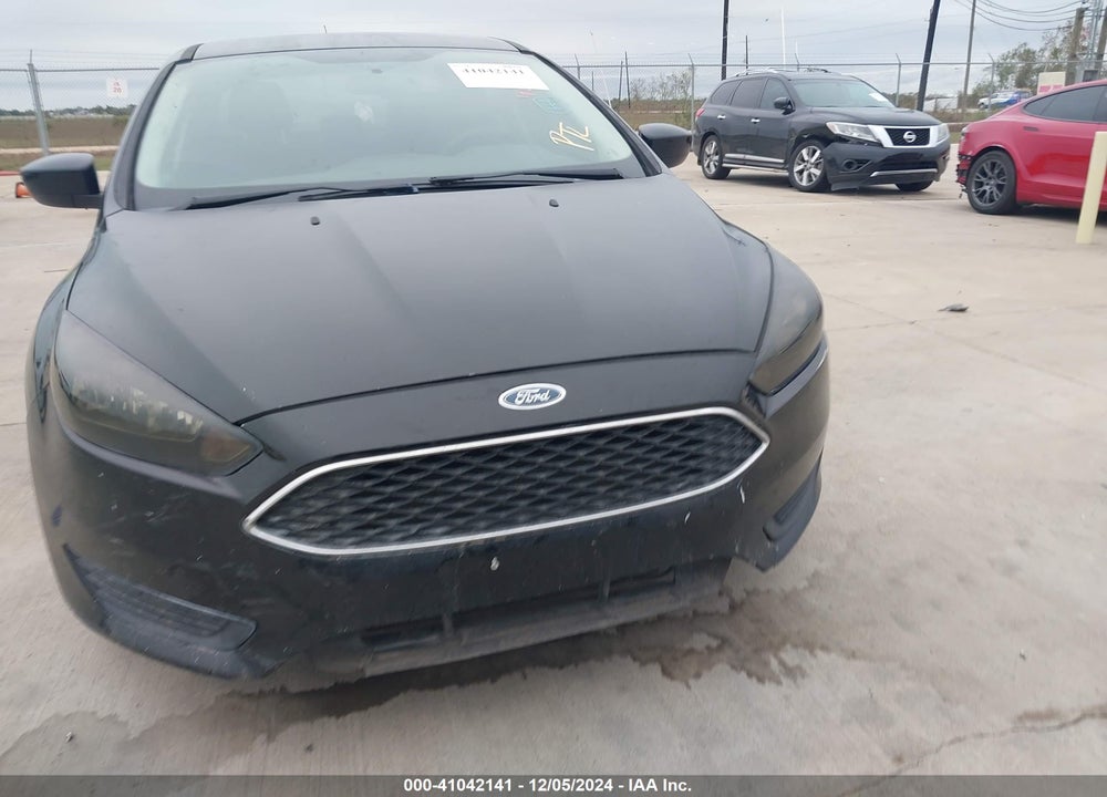 2018 FORD FOCUS SE VIN: 1FADP3F27JL255161