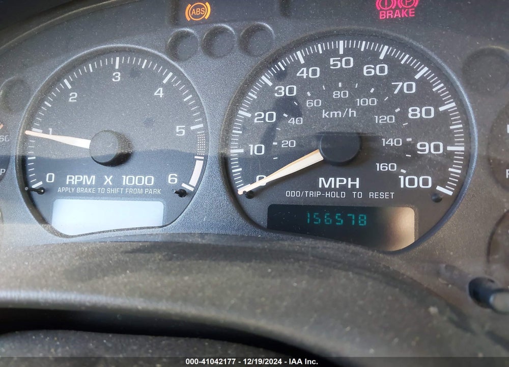 2002 CHEVROLET BLAZER LS VIN: 1GNCS13W52K193385
