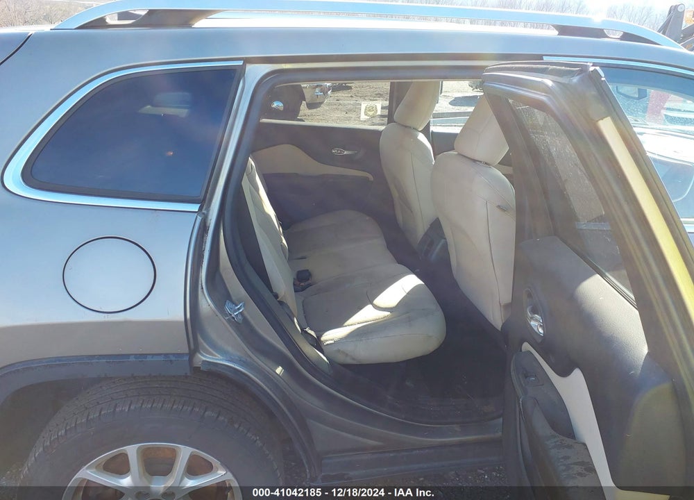 2017 JEEP CHEROKEE LATITUDE 4X4 VIN: 1C4PJMCS6HW509910