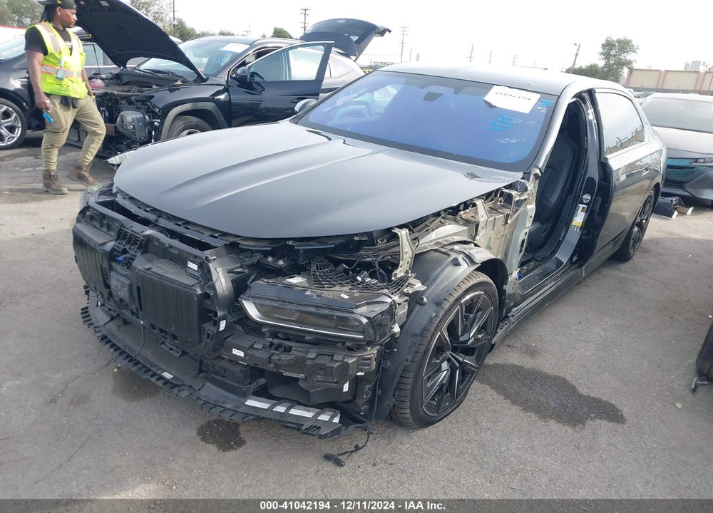 2023 BMW 760 VIN: WBA33EJ02PCL90220