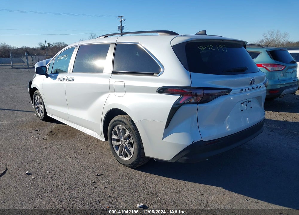 2023 TOYOTA SIENNA XLE VIN: 5TDYRKEC2PS160864
