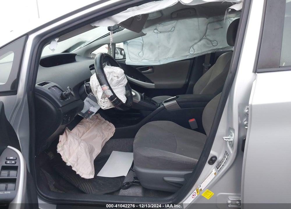 2015 TOYOTA PRIUS TWO VIN: JTDKN3DU5F0483728