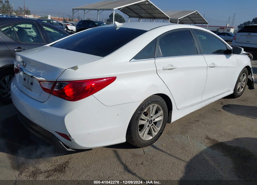 2014 HYUNDAI SONATA GLS VIN: 5NPEB4AC7EH852792