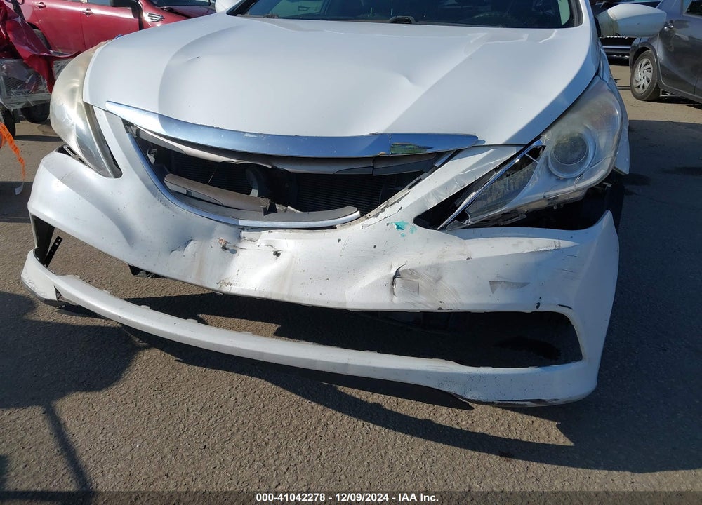 2014 HYUNDAI SONATA GLS VIN: 5NPEB4AC7EH852792
