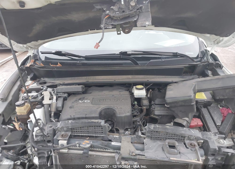 2018 NISSAN PATHFINDER SL VIN: 5N1DR2MN0JC676338