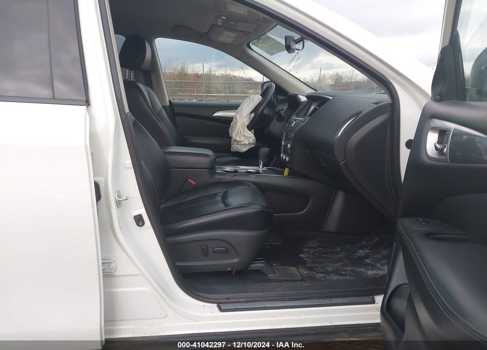2018 NISSAN PATHFINDER SL VIN: 5N1DR2MN0JC676338