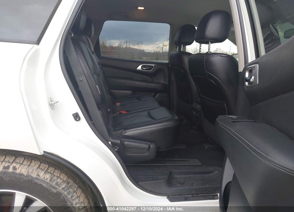2018 NISSAN PATHFINDER SL VIN: 5N1DR2MN0JC676338