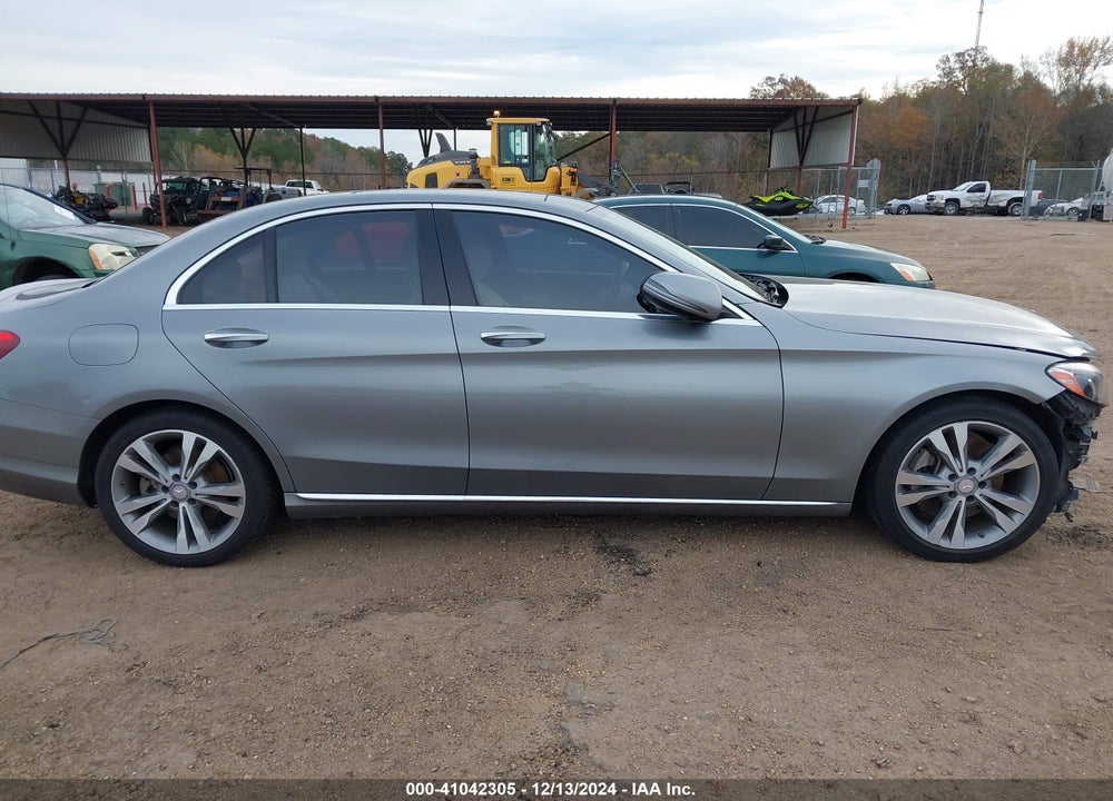 2016 MERCEDES-BENZ C-CLASS C 300/LUXURY/SPORT VIN: WDDWF4JB1GR146662