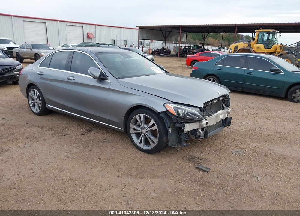 2016 MERCEDES-BENZ C-CLASS C 300/LUXURY/SPORT VIN: WDDWF4JB1GR146662