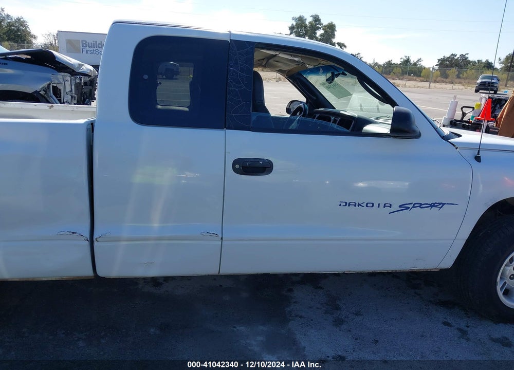 2000 DODGE DAKOTA SLT/SPORT VIN: 1B7GL22N9YS602132