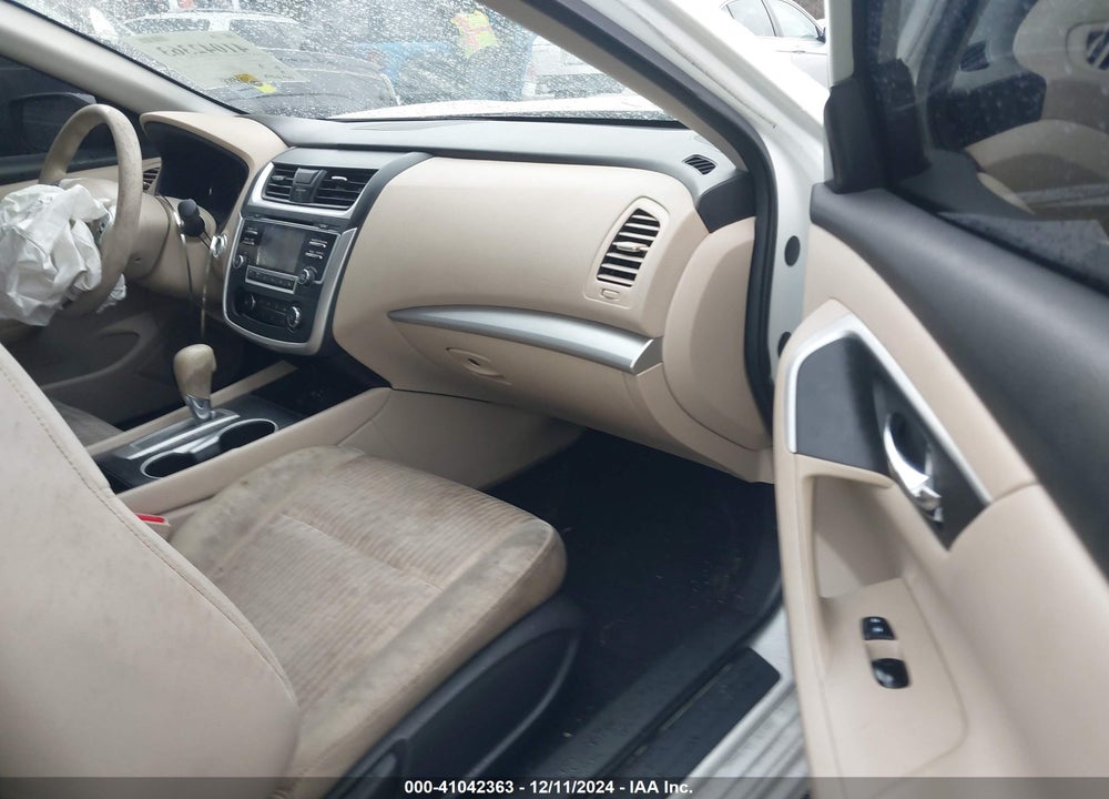 2016 NISSAN ALTIMA VIN: 1N4AL3AP4GN365096