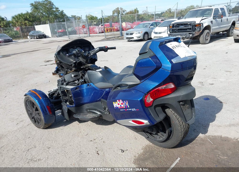 2016 CAN-AM SPYDER ROADSTER RT/RT-S/LTD/SP SERIES VIN: 2BXNBDD28GV002623