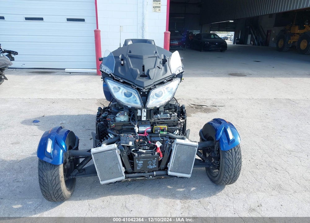 2016 CAN-AM SPYDER ROADSTER RT/RT-S/LTD/SP SERIES VIN: 2BXNBDD28GV002623