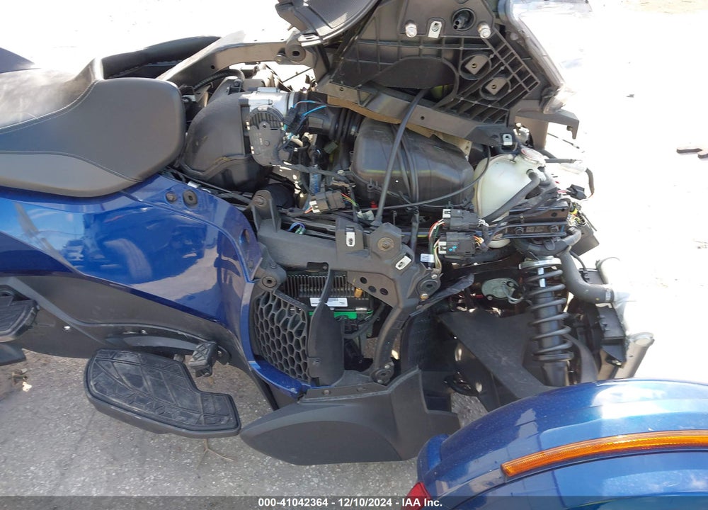 2016 CAN-AM SPYDER ROADSTER RT/RT-S/LTD/SP SERIES VIN: 2BXNBDD28GV002623