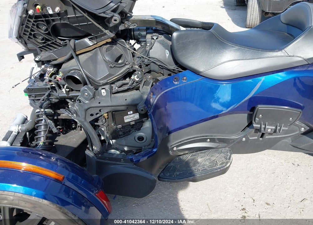 2016 CAN-AM SPYDER ROADSTER RT/RT-S/LTD/SP SERIES VIN: 2BXNBDD28GV002623