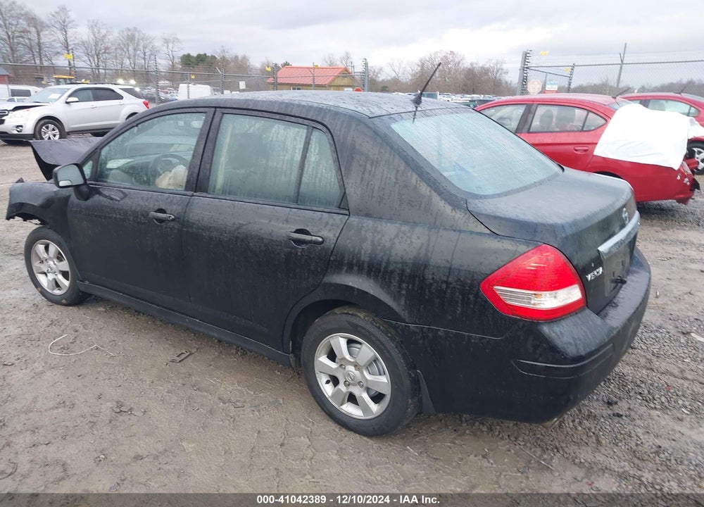 2011 NISSAN VERSA 1.8 SL VIN: 3N1BC1AP3BL421091