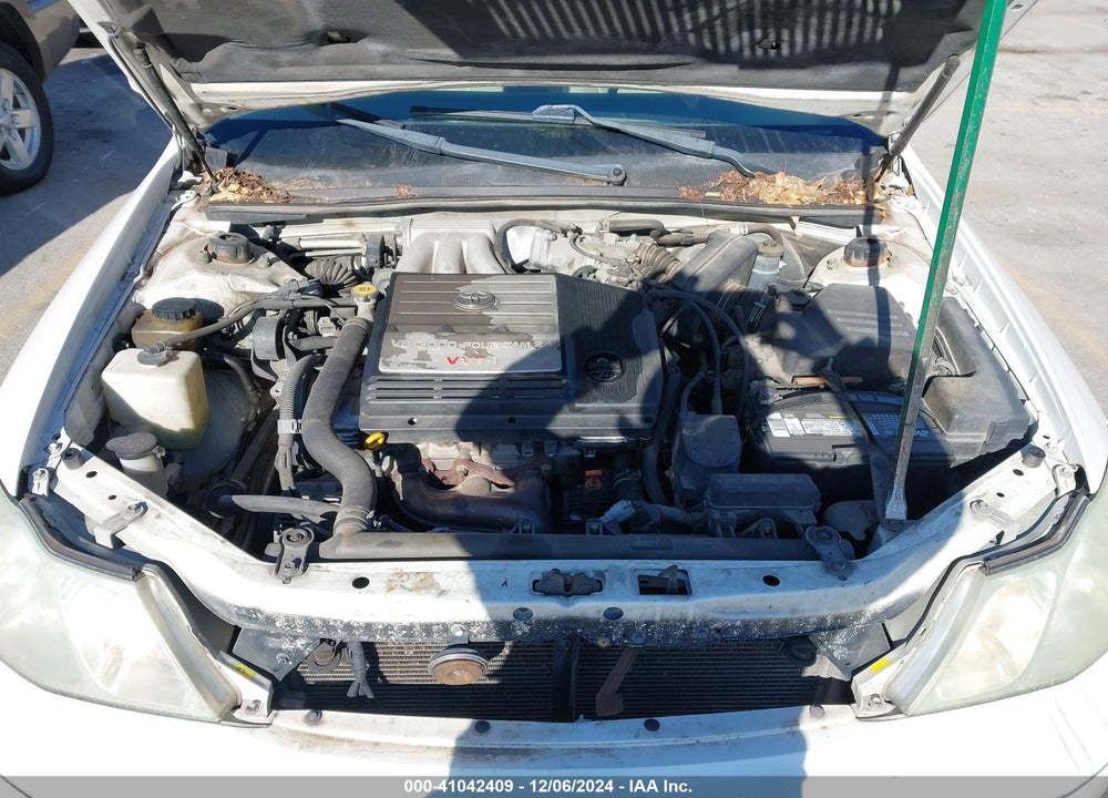 2002 TOYOTA AVALON XLS VIN: 4T1BF28BX2U256503