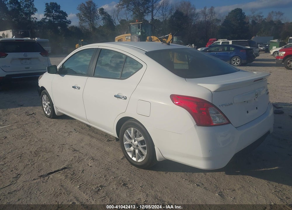 2018 NISSAN VERSA 1.6 SV VIN: 3N1CN7AP7JL845700