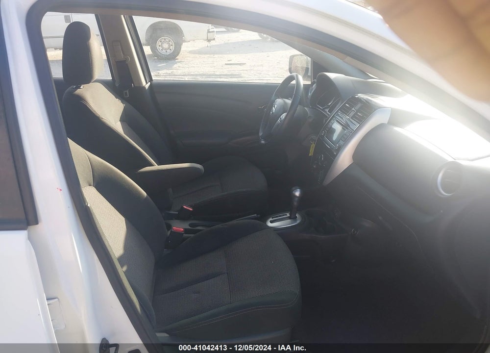 2018 NISSAN VERSA 1.6 SV VIN: 3N1CN7AP7JL845700