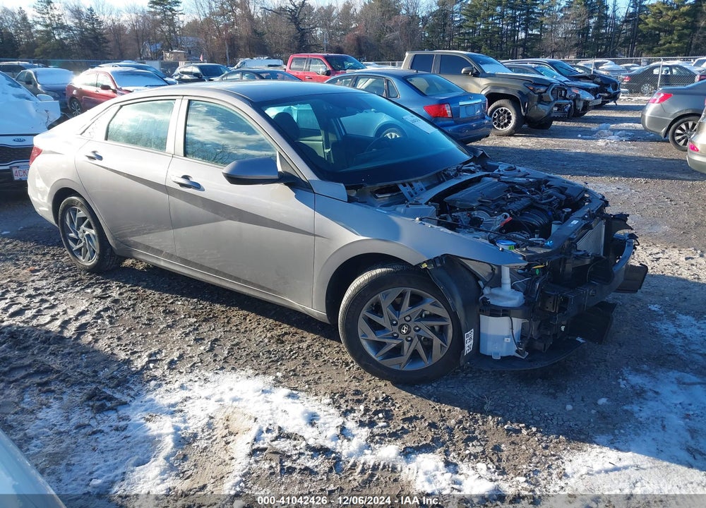 2024 HYUNDAI ELANTRA SEL VIN: KMHLM4DG8RU690789