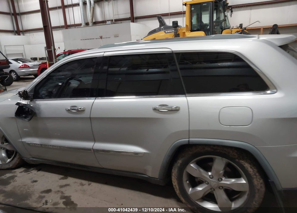2011 JEEP GRAND CHEROKEE OVERLAND VIN: 1J4RR6GG8BC698050