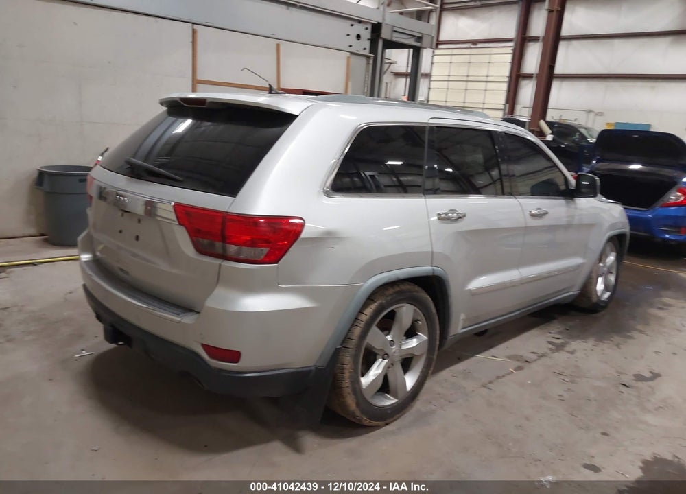 2011 JEEP GRAND CHEROKEE OVERLAND VIN: 1J4RR6GG8BC698050