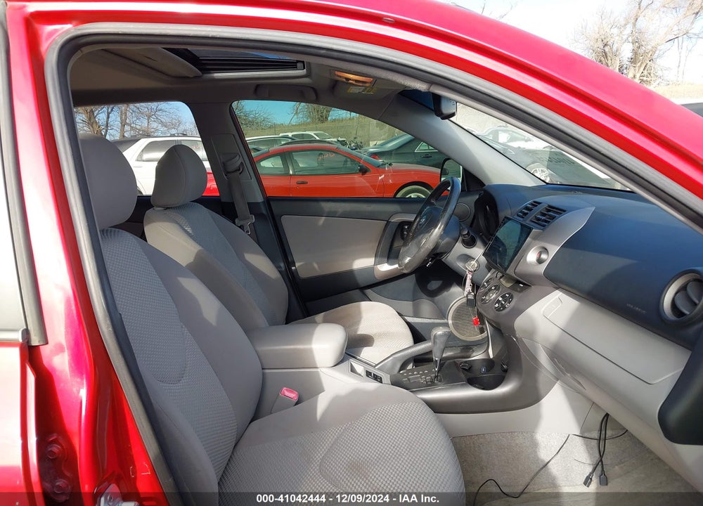2007 TOYOTA RAV4 LIMITED VIN: JTMBD31V776030872