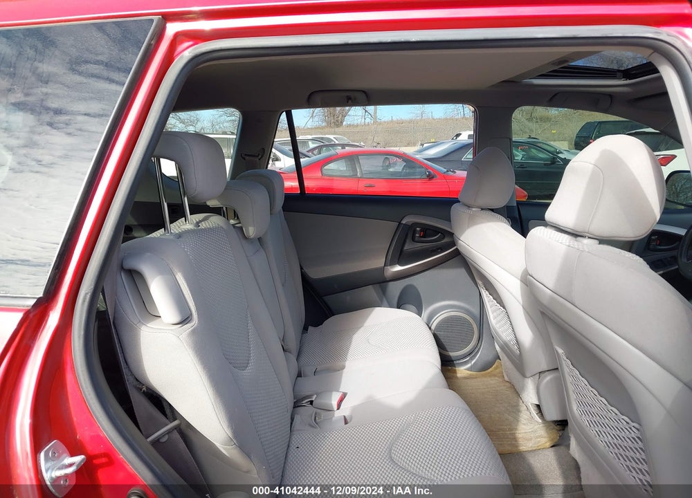 2007 TOYOTA RAV4 LIMITED VIN: JTMBD31V776030872