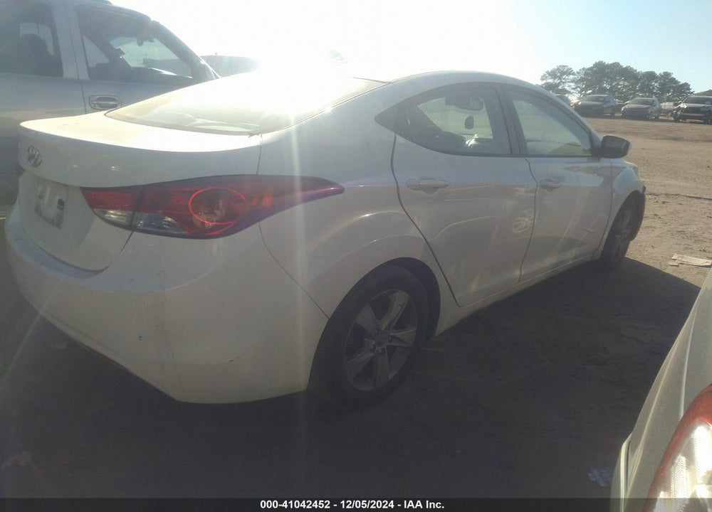 2013 HYUNDAI ELANTRA VIN: 5NPDH4AE6DH245101