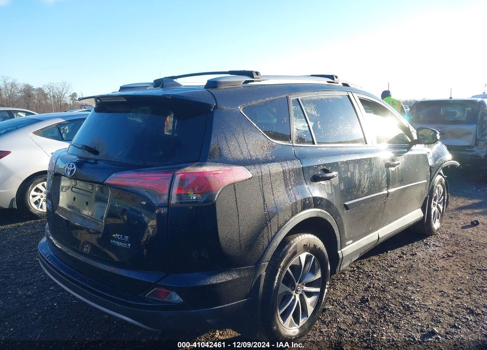 2017 TOYOTA RAV4 HV LE/XLE VIN: JTMRJREVXHD135357
