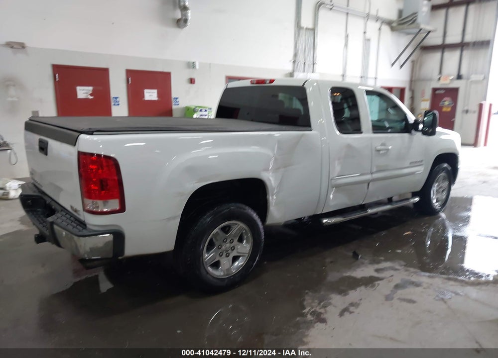 2011 GMC SIERRA 1500 SLT VIN: 1GTR2WE21BZ432433