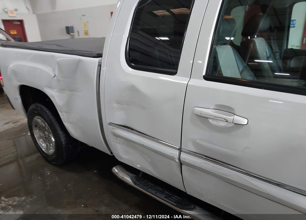 2011 GMC SIERRA 1500 SLT VIN: 1GTR2WE21BZ432433