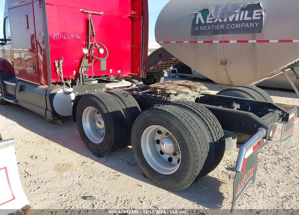 2017 KENWORTH T680 VIN: 1XKYDP9X2HJ138973