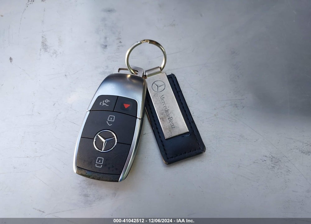 2022 MERCEDES-BENZ GLC 300 SUV VIN: W1N0G8DB2NV391614