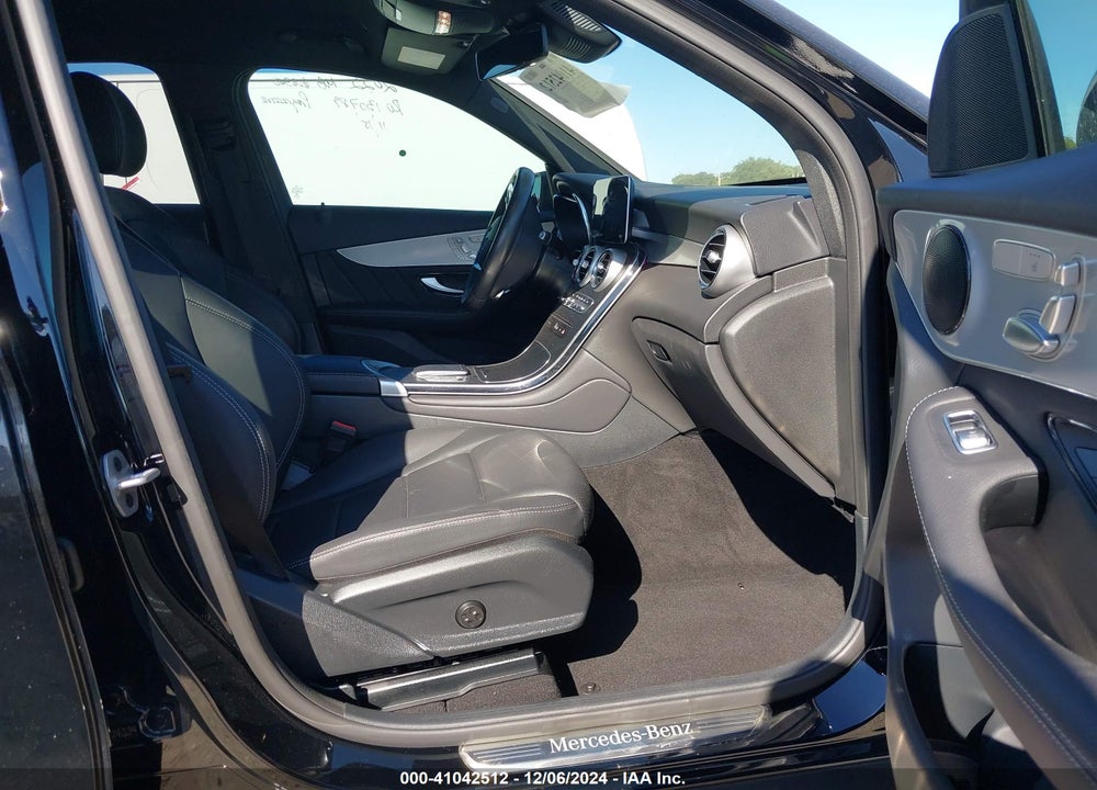 2022 MERCEDES-BENZ GLC 300 SUV VIN: W1N0G8DB2NV391614