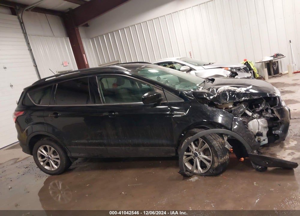 2018 FORD ESCAPE SE VIN: 1FMCU9GD9JUA28870