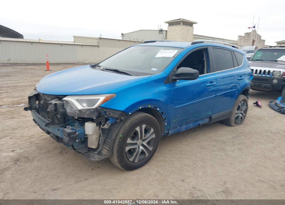 2018 TOYOTA RAV4 LE VIN: JTMZFREV8JJ193556