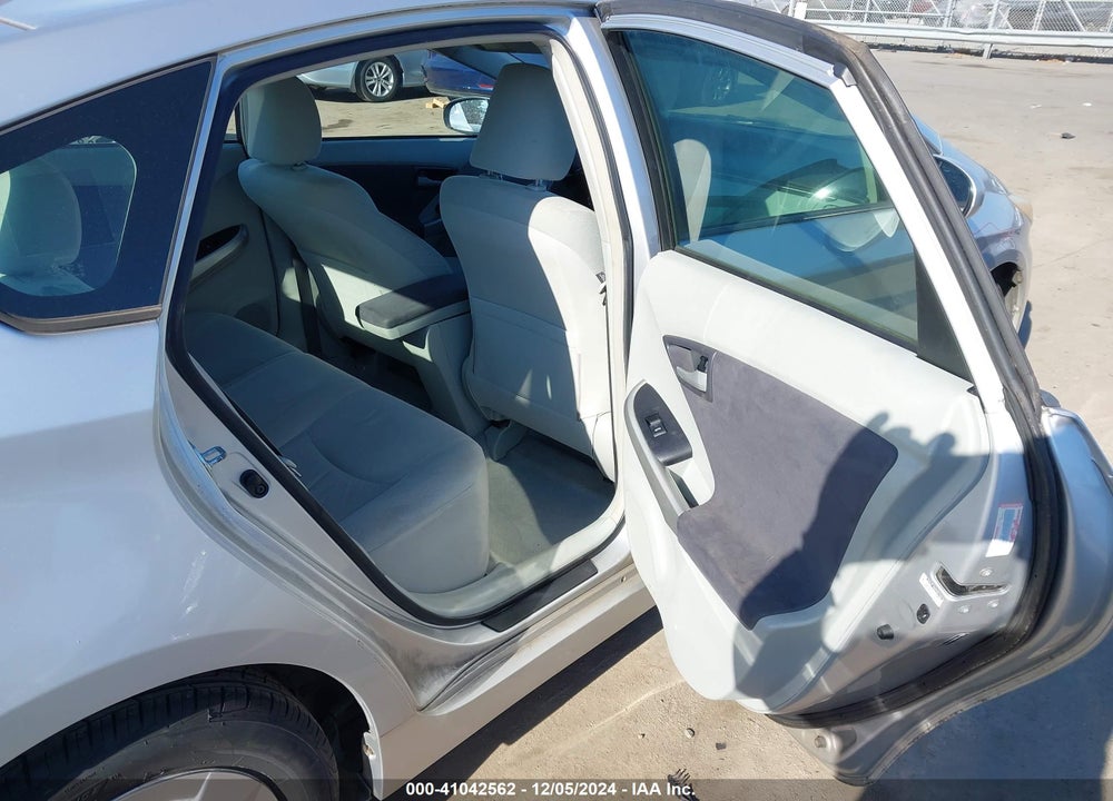 2010 TOYOTA PRIUS II VIN: JTDKN3DU6A0038231